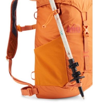 Best Hiking Daypack: REI Co-op Flash 22 - Gear Hacker