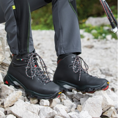 Zamberlan 996 Vioz GTX Review: Best Hiking Boot Review - Gear Hacker